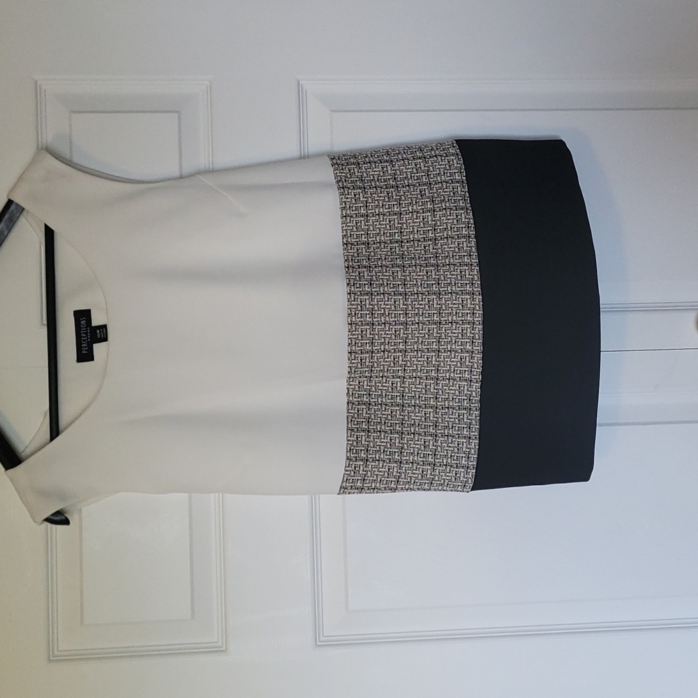 Perceptions size 18W cream, tweed and black top